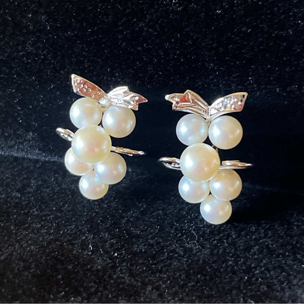 Baby Pearl Ribbon Earrings Silver Screw Back